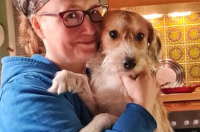 Ich mit unserem Hund Ravi Ich mit unserem Hund Ravi